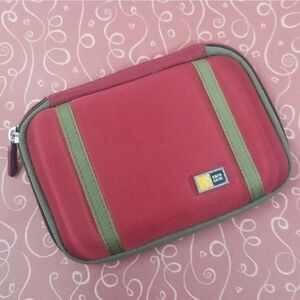 Case Logic Phone Case. BURGANDY AND TAN.